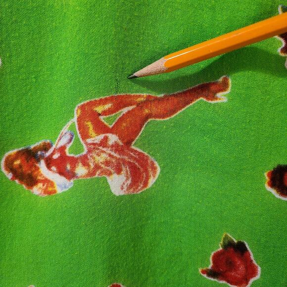 Pin Up Girl Print Coquette Wrap/Scarf Multi Color Art To Wear Model Strike Pose - Picture 9 of 10